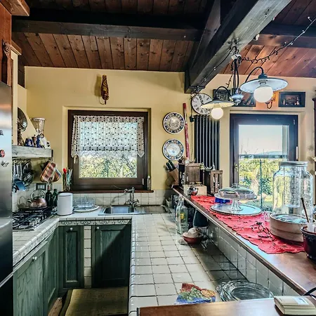 Villa In Marche With Pool & Mountain Views
